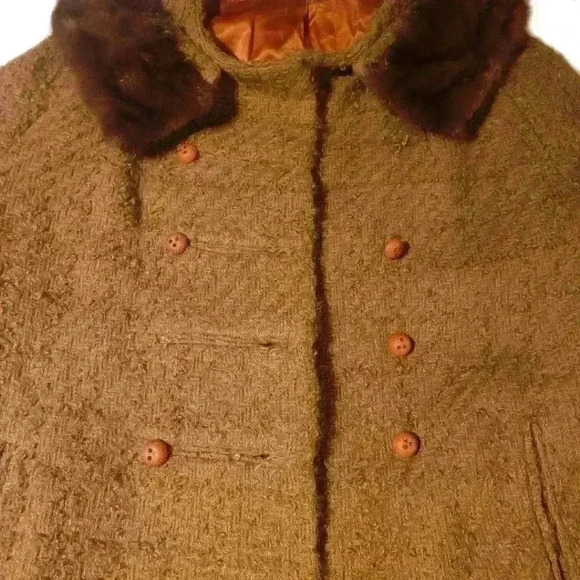 Vintage Coat with Fur Collar - Picture 2 of 9